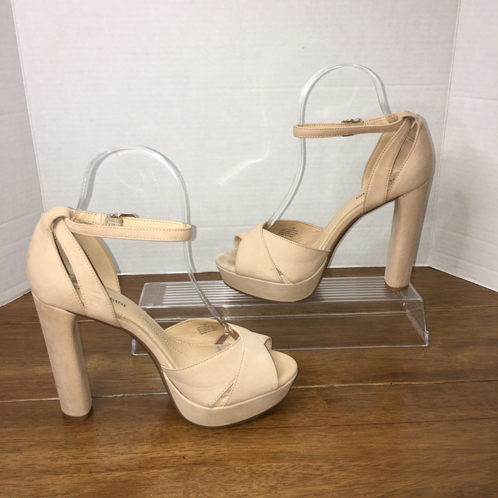 Gianni Bini Suede Platform Heels